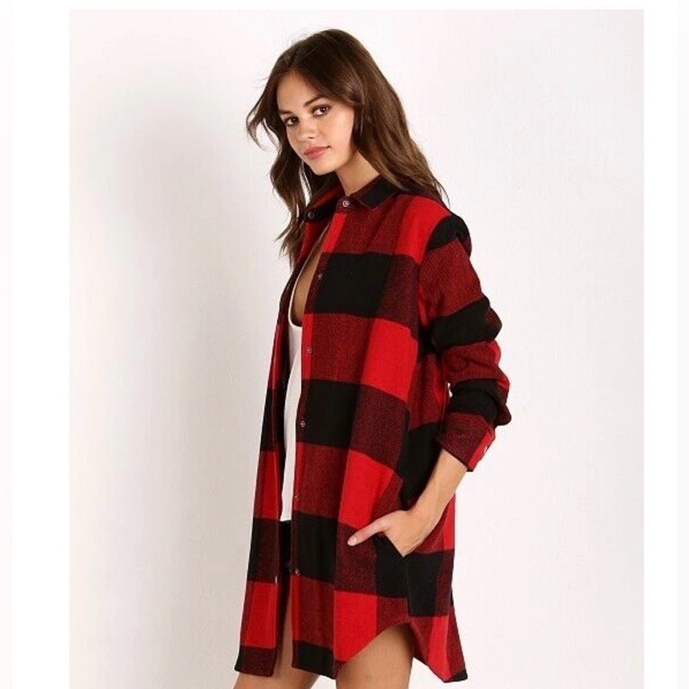 BB Dakota Steve Madden Buffalo Plaid Wool Blend Red/Black Tunic Shaket